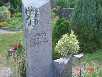 Grabstein 078